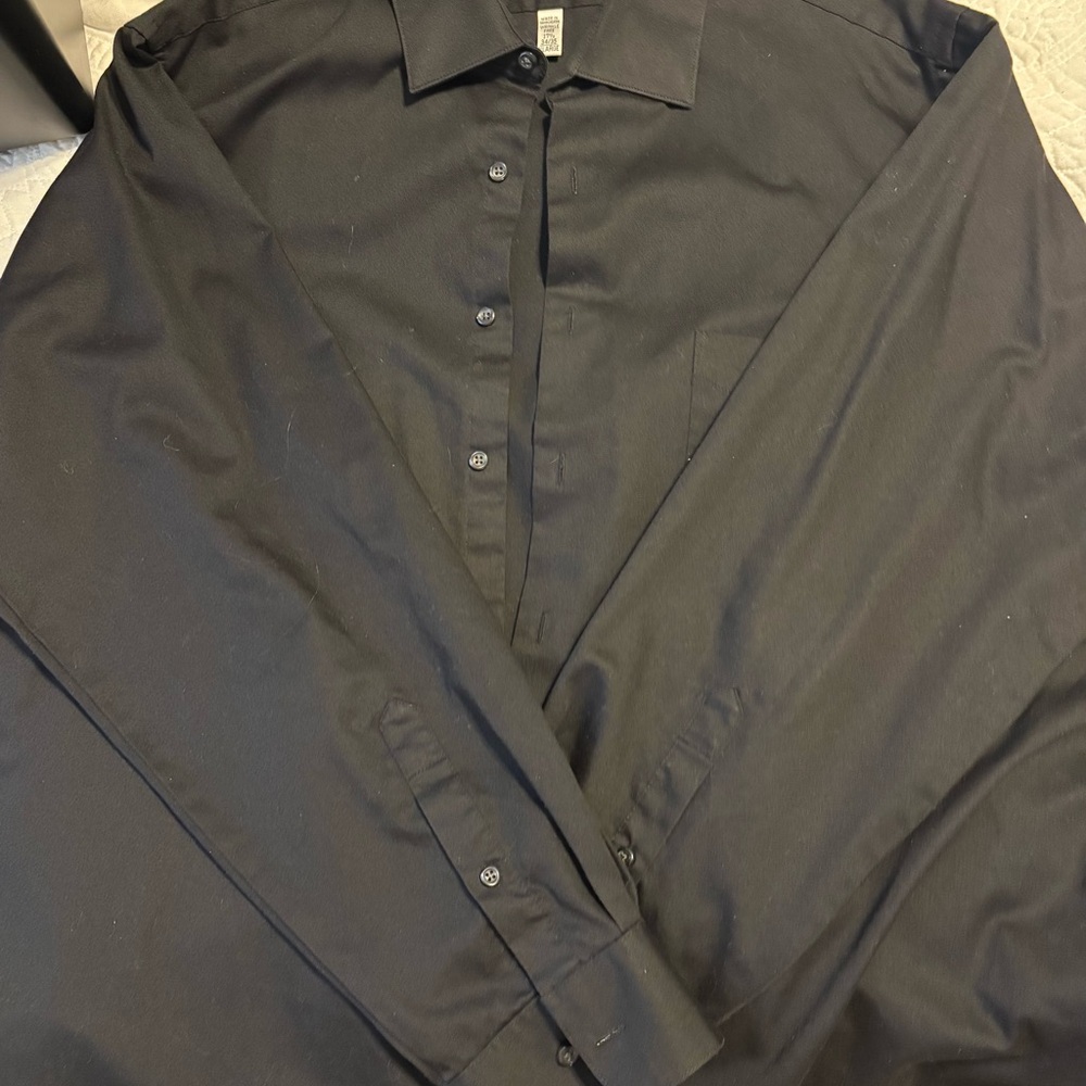 Van Heusen Classic Black Dress Shirt